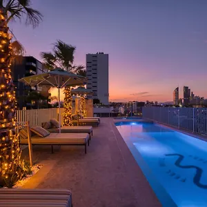 https://apt-rambla-at-story-house.queenslandhotels.net